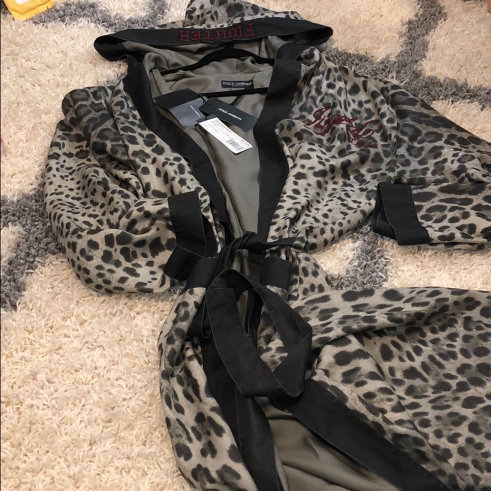 Luxury DOLCE AND GABBANA silk robe